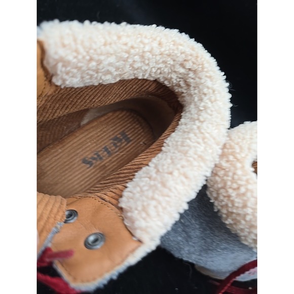 KORKS Size 10 EVIE LACE UP WOOL‎ HEELED HIKER ANKLE BOOTIE GRAY Gently Worn - Picture 9 of 9